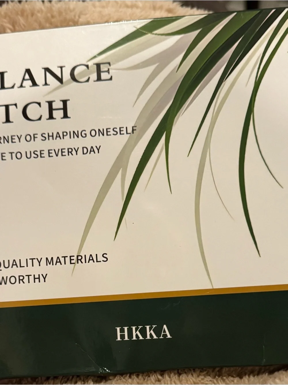 HKKA.      Balance Patch - White & Green